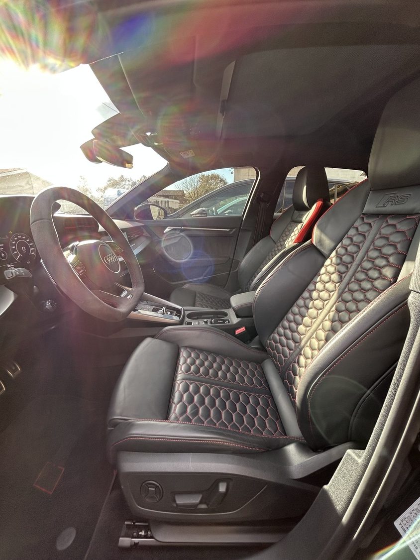 Location voiture sport Mont de Marsan
